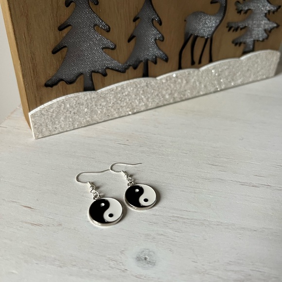 Yin-Yang Dangle Earrings - Picture 2 of 3